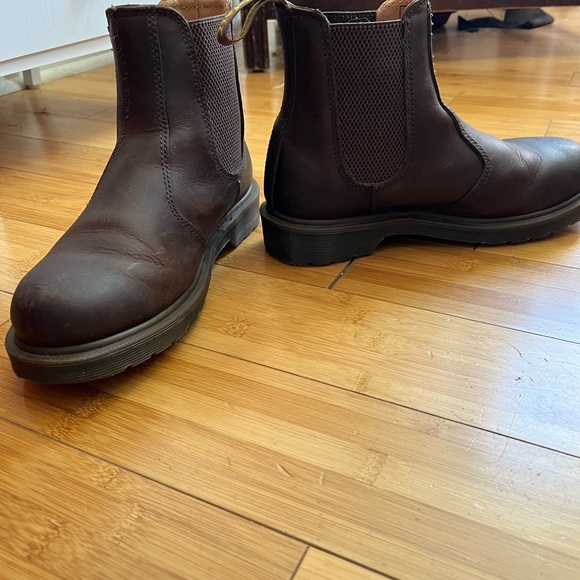 Dr Marten Chelsea Boot - Picture 4 of 6